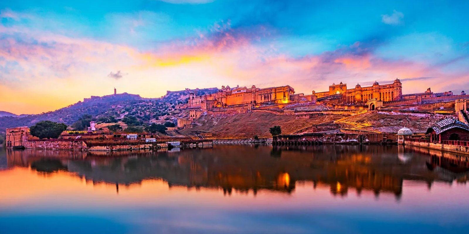 Amber-Fort-and-Maota-Lake-Jaipur-Rajasthan-India
