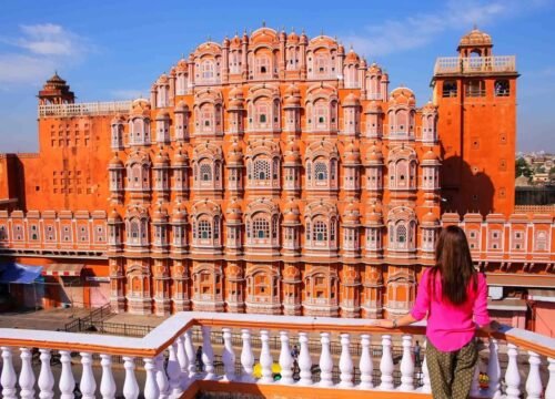 The Ultimate Guide to Luxury Train Tours in India: A Regal Retreat for 2026